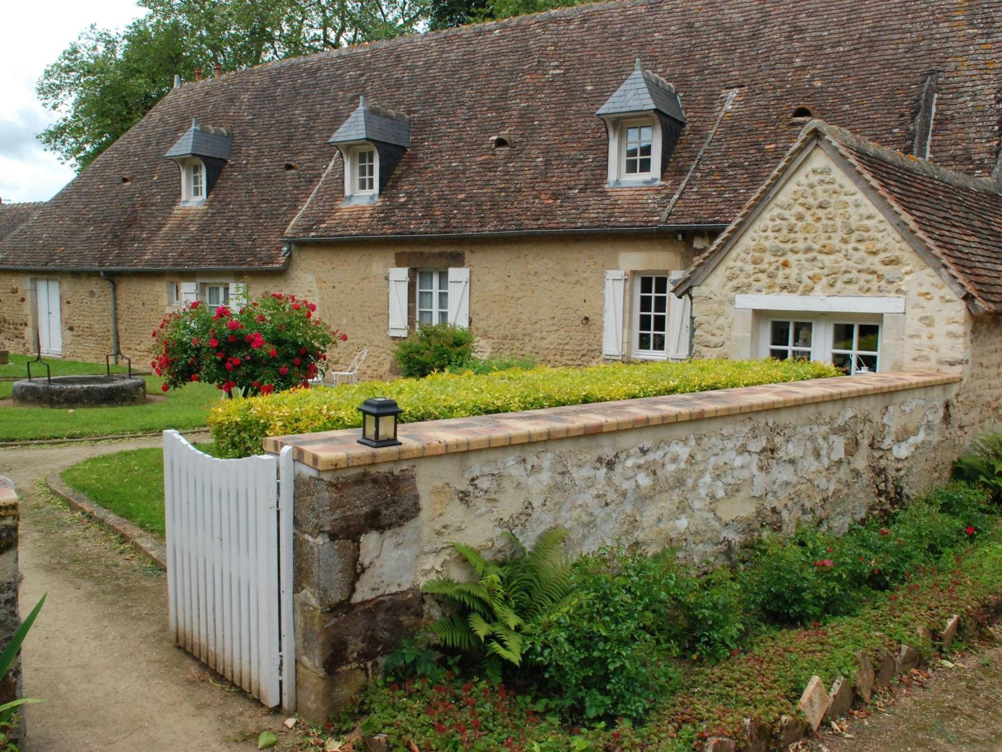 Petite Maison De Campagne Avec Piscine Chauffee, Tennis Et Nombreuses Activites Pour Tous! - Fr-1-410-270 Villa Maresché Exterior foto